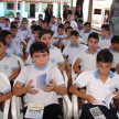 Materiales informativos sobre las actividades de la Secretaría de Educación en Justicia fueron distribuidos a los niños.
