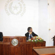 El presidente de la Corte, José Raúl Torres Kirmser, explicando el contenido de la obra.