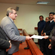 Los certificados a los participantes del curso fueron entregados por el presidente de la Corte, doctor Antonio Fretes, y el ministro doctor Luis María Benítez Riera.