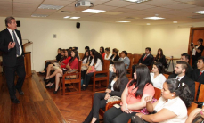 Estudiantes de Derecho UNA visitaron Palacio de Justicia