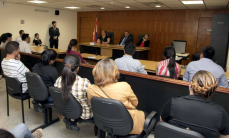 Universitarios dialogaron con jueces de Sentencia