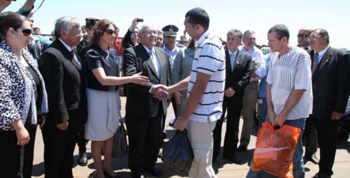 En el marco de un tratado firmado con el Brasil, trasladan a dos paraguayos para completar sus condenas en el país