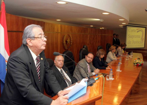 El presidente de la Corte Suprema de Justicia, doctor Raúl Torres Kirmser, durante su intervención.