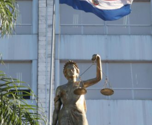Sala Penal resolvió cuestión de empresa “Karry S. A.” en base a documentos presentados en juicio