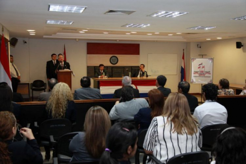 Durante el acto en la circunscripción judicial de Caaguazú, que contó con la presencia del doctor José Raúl Torres Kirmser ministro de la Corte Suprema de Justicia y Superintendente 