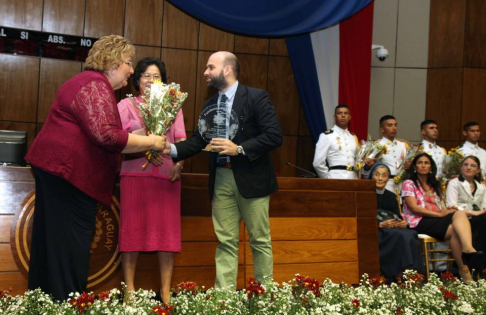 Recibió el reconocimiento Hugo Correa Pucheta, en representación de la titular de la Corte, Alicia Pucheta.