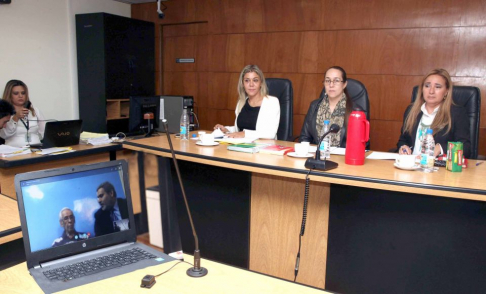 El tribunal estuvo conformado por las juezas Gloria Hermosa, Alba González y Mesalina Fernández.