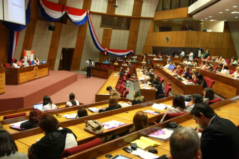 En la Sala Bicameral del Congreso Nacional se llevó a cabo la audiencia pública.