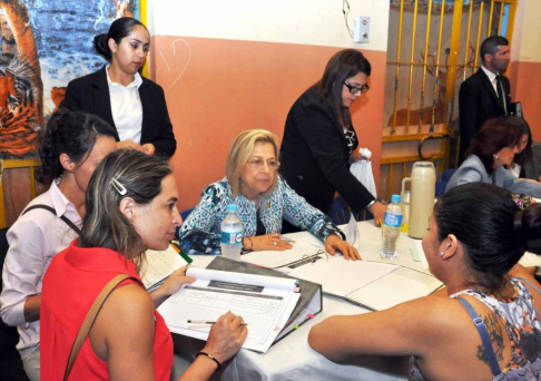 La ministra de la máxima instancia judicial, Alicia Pucheta tuvo varias entrevista con los internos. 