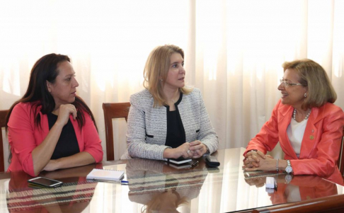 La titular de la máxima instancia judicial, doctora Alicia Pucheta de Correa, recibió a la ministra de la Mujer, Ana María Baiardi, y la presidenta de la Comisión de Equidad Social y Género de la Cámara de Diputados, Rocío Casco.