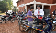 Realizan matriculación de motos en Obligado