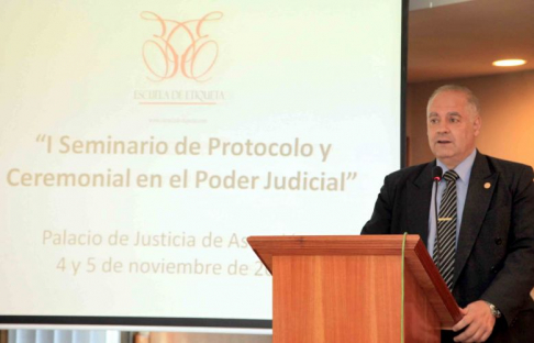 Las palabras de apertura estuvieron a cargo del ministro de la Corte Suprema de Justicia Luis María Benítez Riera.