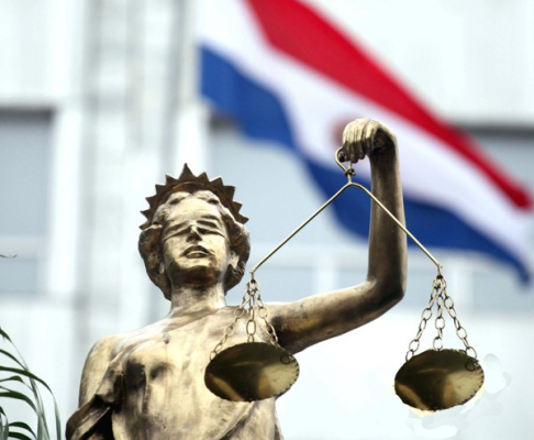 Corte suspende licitación de la "Defensa Pública" por sanción de una ley