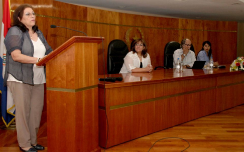María Victoria Cardozo Brusquetti, directora de la Dirección Técnico Forense.