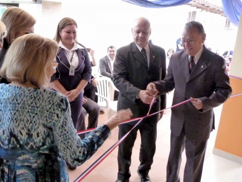 La ministra Alicia Pucheta de Correa, el ministro Luis María Benítez Riera y el ex ministro de la máxima instancia judicial doctor José Altamirano, durante la inauguración.