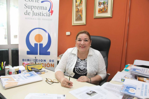 La directora de Mediación del Poder Judicial, Gladys Alfonso de Bareiro, brindó detalles del curso.