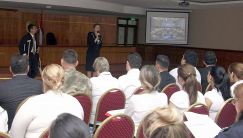 La reunión se realizó en el Salón Auditorio del Palacio de Justicia de Asunción