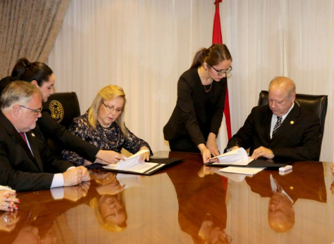 El presidente de la Corte Suprema de Justicia firmó en representación de la máxima instancia judicial. 