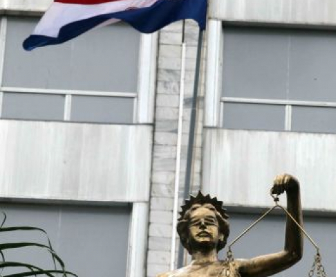 La Corte Suprema de Justicia publica la enunciación de materias de estudio para el examen escrito del 11º Concurso de Oposición para Notarios de la República del Paraguay, a realizarse el 3 de abril de 2013 a las 16:00