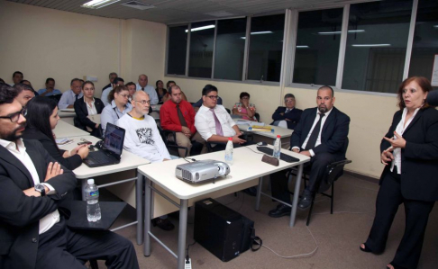 Imagen de las capacitaciones presenciales desarrolladas los martes y miércoles en la sede judicial de Asunción