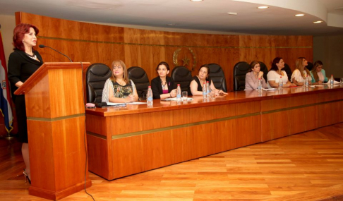 Realizaron panel debate por el Día Internacional de la Mujer sobre “Abuso Sexual en Niñas”