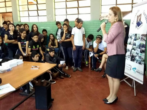 La jueza de la Niñez y la Adolescencia Sandra Fariña habló acerca de la importancia de prevenir el consumo de drogas.