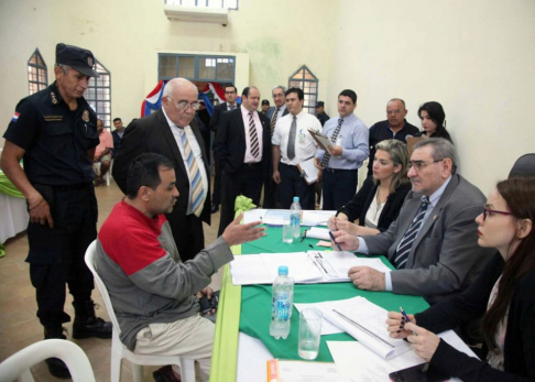 Ministros visitaron penitenciaría a fin de verificar situación procesal