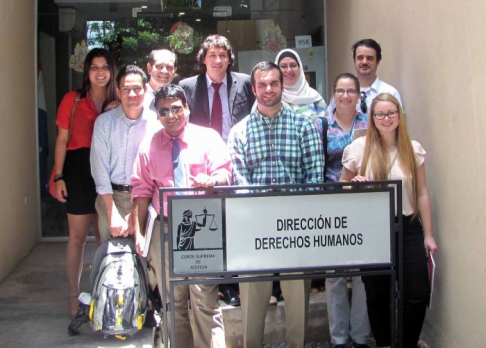 Delegación de estudiantes de la Facultad de Derecho de la Universidad de Oklahoma, EE.UU.