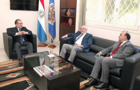 El ministro de la Corte Miguel Óscar Bajac fue recibido por embajador de la OEA, Diego Paz Bustamante.