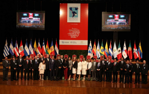 Presidentes de Corte y Consejos de Magistratura y Judicatura de Iberoamérica participaron de la apertura de la Cumbre. También estuvo el presidente de la República, Horacio Cartes.