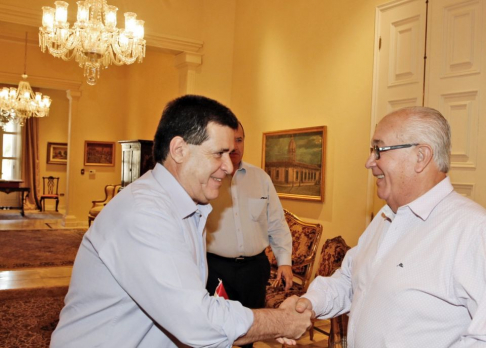 El presidente Horacio Cartes mantuvo hoy una breve audiencia con el ministro Bajac. (Foto: Gentileza Presidencia de la República)