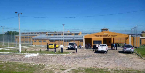 La Penitenciaría Regional de Emboscada está situada en la Circunscripción Judicial de Cordillera.