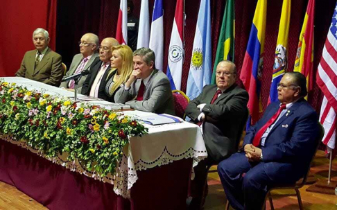 Los ministros Sindulfo Blanco y Miguel Óscar Bajac asistieron a curso sobre tema electoral en San Lorenzo.