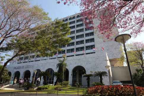 Fachada del Palacio de Justicia de Asunción.