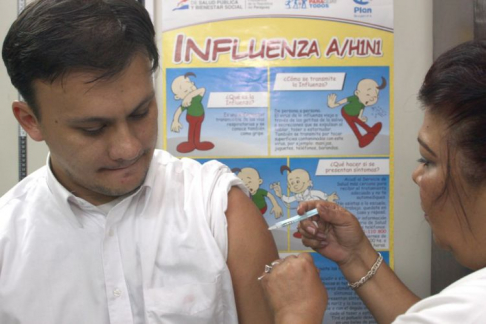 Más de 250 funcionarios ya fueron inmunizados con las vacunas contra la AH1N1.