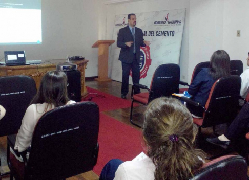 Gonzalo Sosa Nicoli, director interino de la Oficina de Ética Judicial, expuso sobre el Sistema de Responsabilidad Ética en la INC