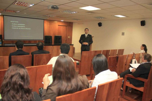 Con el objetivo de mejorar el desempeño de funcionarios judiciales en materia de tramites internacionales se inició un taller en el Palacio de Justicia de Asunción