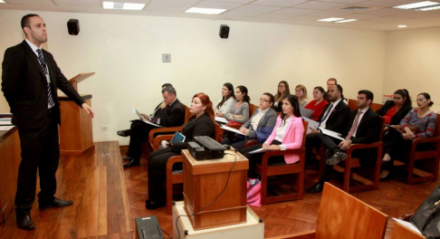 Jornada de Fortalecimiento de la Gestión, desarrollada en la Sala de Conferencias N° 1 del Palacio de Justicia de Asunción