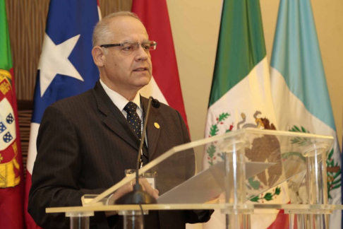 El ministro Luis María Benítez Riera, durante su exposición en la ronda de talleres en Panamá.