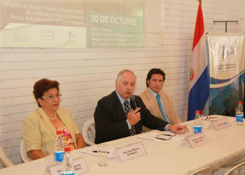 El ministro Luis María Benítez Riera dio inicio al seminario-taller sobre  “Aplicación de los Convenios Internacionales sobre la Restitución Internacional de Menores”.