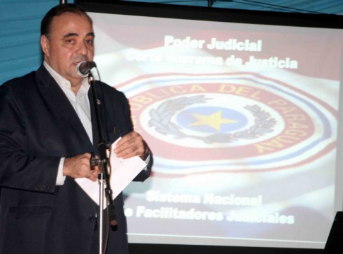 La presentación del Programa Nacional de Facilitadores Judiciales estuvo a cargo del abogado Rigoberto Zarza, director del sistema.