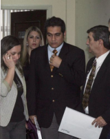 Hortensia Morán, su abogado Oscar Tuma, el abogado del presidente Marcos Fariña y la jueza Ana Ovelar tras conocerse el resultado del análisis laboratorial.