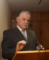 El ministro Víctor Núñez será uno de los expositores del seminario. 