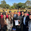 Durante el recorrido por el inmueble del kilómetro 14, vecinos del lugar expresaron su agradecimiento por la presencia del ministro superintendente.