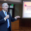 El doctor Alfonso Santiago fue el expositor durante el encuentro.