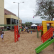 Los espacios recreativos de la nueva sede fueron aprovechados por los niños de la comunidad