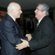 El embajador Thessin saluda al titular de la máxima instancia judicial, Raúl Torres Kirmser.