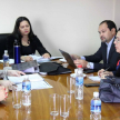 En la reunión la ministra Módica instó a interiorizarse sobre la nueva Ley de Gratuidad, de manera a coordinar con funcionarios y profesionalessu aplicación eficiente y difusión. 