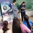 El coordinador del Departamento de Educación en Justicia, Aldo Ávalos, explicó a los estudiantes la importancia de colaborar en las tareas del hogar y en la comunidad.