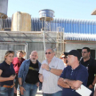 Recorriendo las instalaciones en la industria Agrofértil SA.